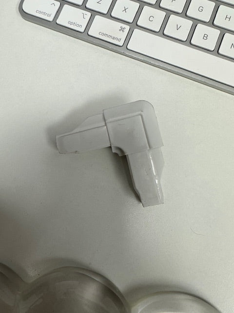 Screen Corner - Bent Tab locking